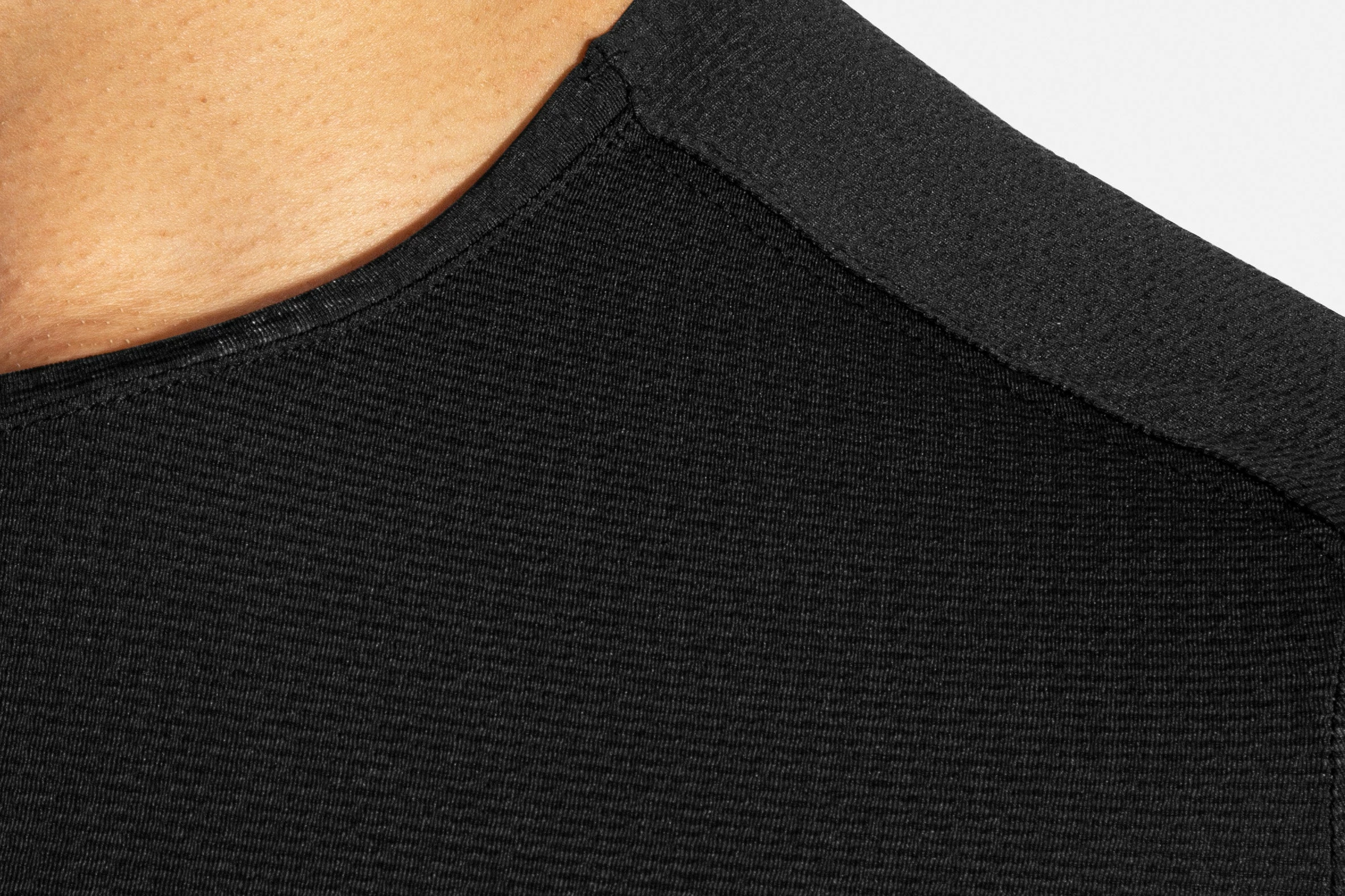 Brooks Men's Atmosphere Short Sleeve - Black (211317001) Brooks Men's Atmosphere Short Sleeve - Black (211317001) -Darn Tough Shop 211317 001 D1 Atmosphere Short Sleeve