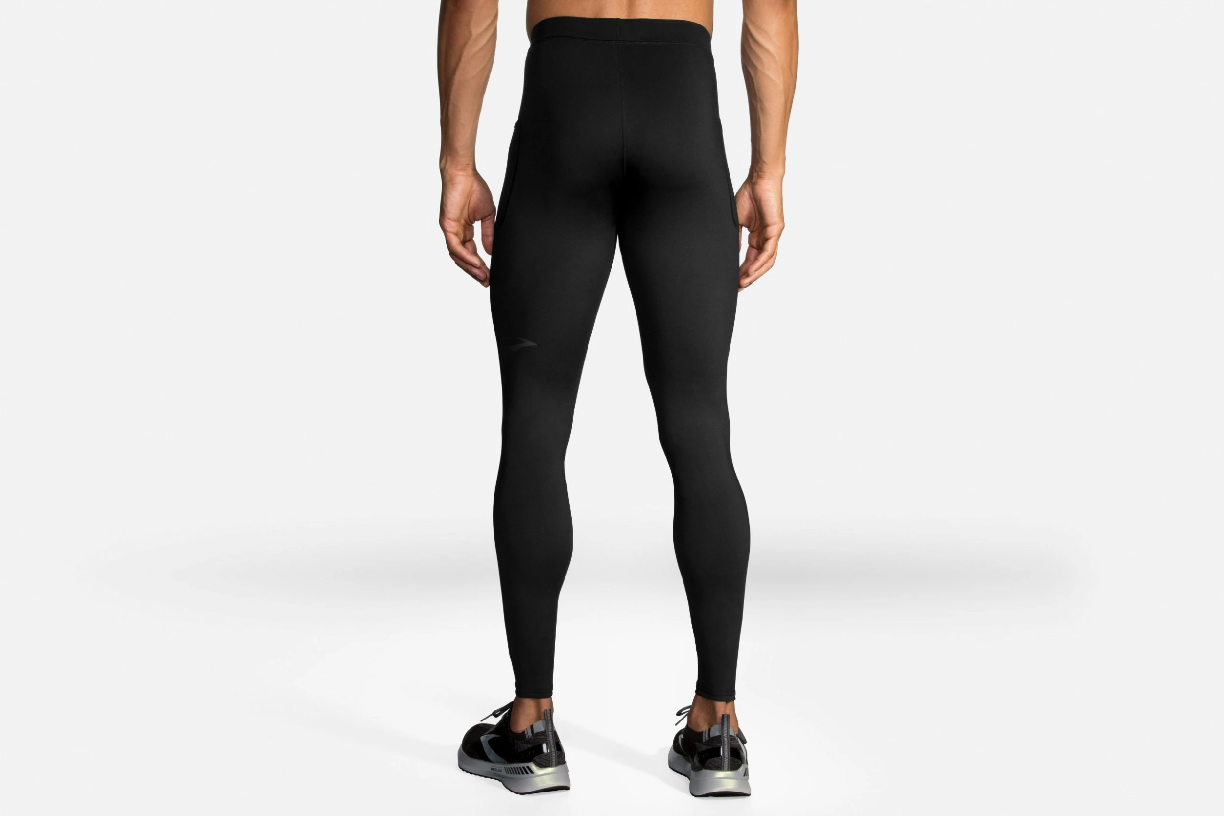 Brooks Men's Source Tight - Black (211340001) Brooks Men's Source Tight - Black (211340001) -Darn Tough Shop 211340 001 MB Source Tight scaled