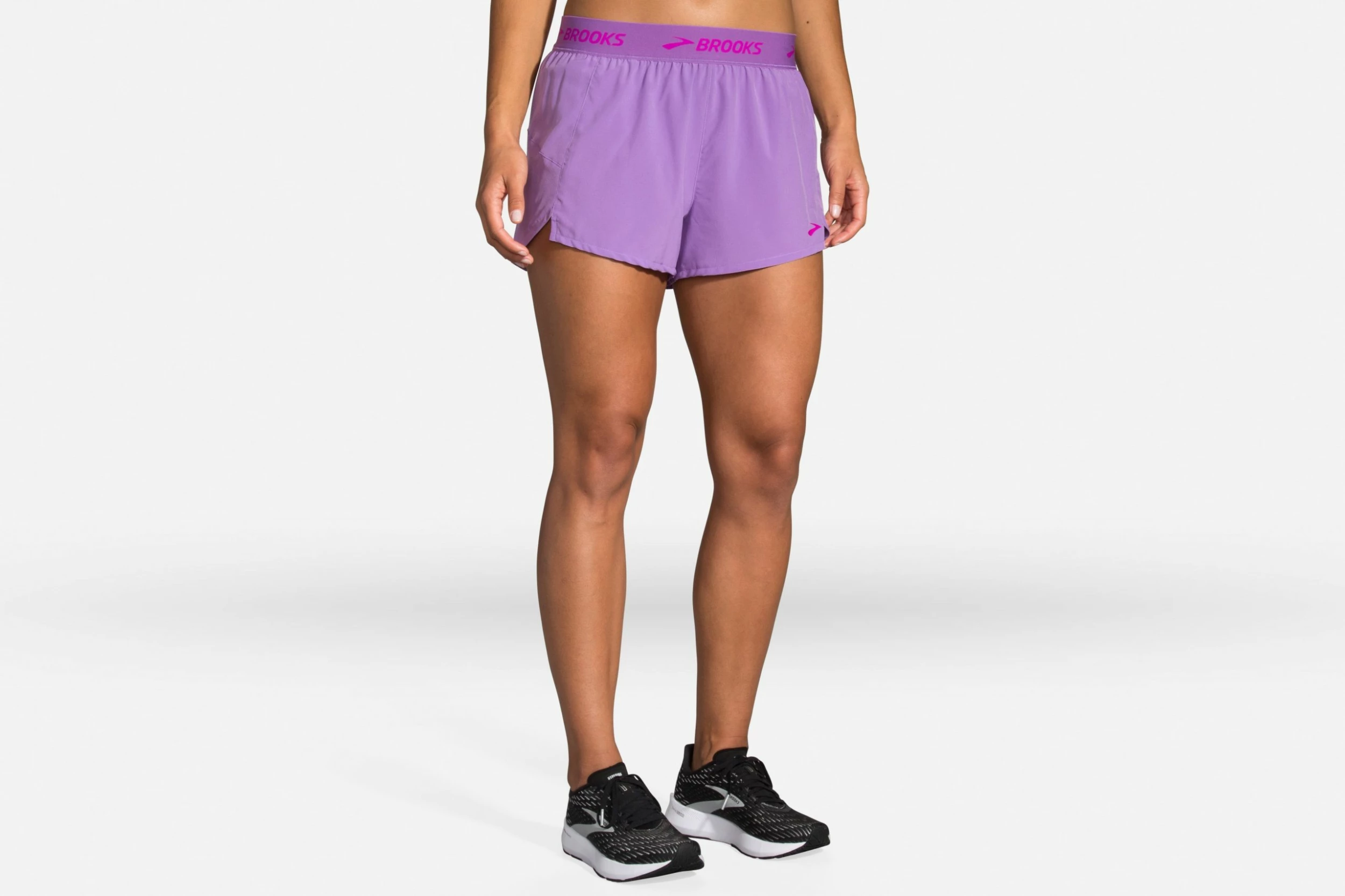 Brooks Women's Chaser 3" Shorts Brooks Women's Chaser 3" Shorts -Darn Tough Shop 221463 540 MF Chaser 3in Short scaled