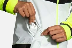 Brooks Women's Carbonite Jacket - Icy Grey/Black/Nightlife (221493030) -Darn Tough Shop 221493 030 D4 Carbonite Jacket