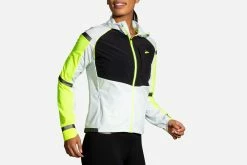 Brooks Women's Carbonite Jacket - Icy Grey/Black/Nightlife (221493030) -Darn Tough Shop 221493 030 MA Carbonite Jacket