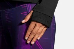 Brooks Women's Fusion Hybrid Jacket (221499) 9 Brooks Women's Fusion Hybrid Jacket (221499) -Darn Tough Shop 221499 001 D6 Fusion Hybrid Jacket