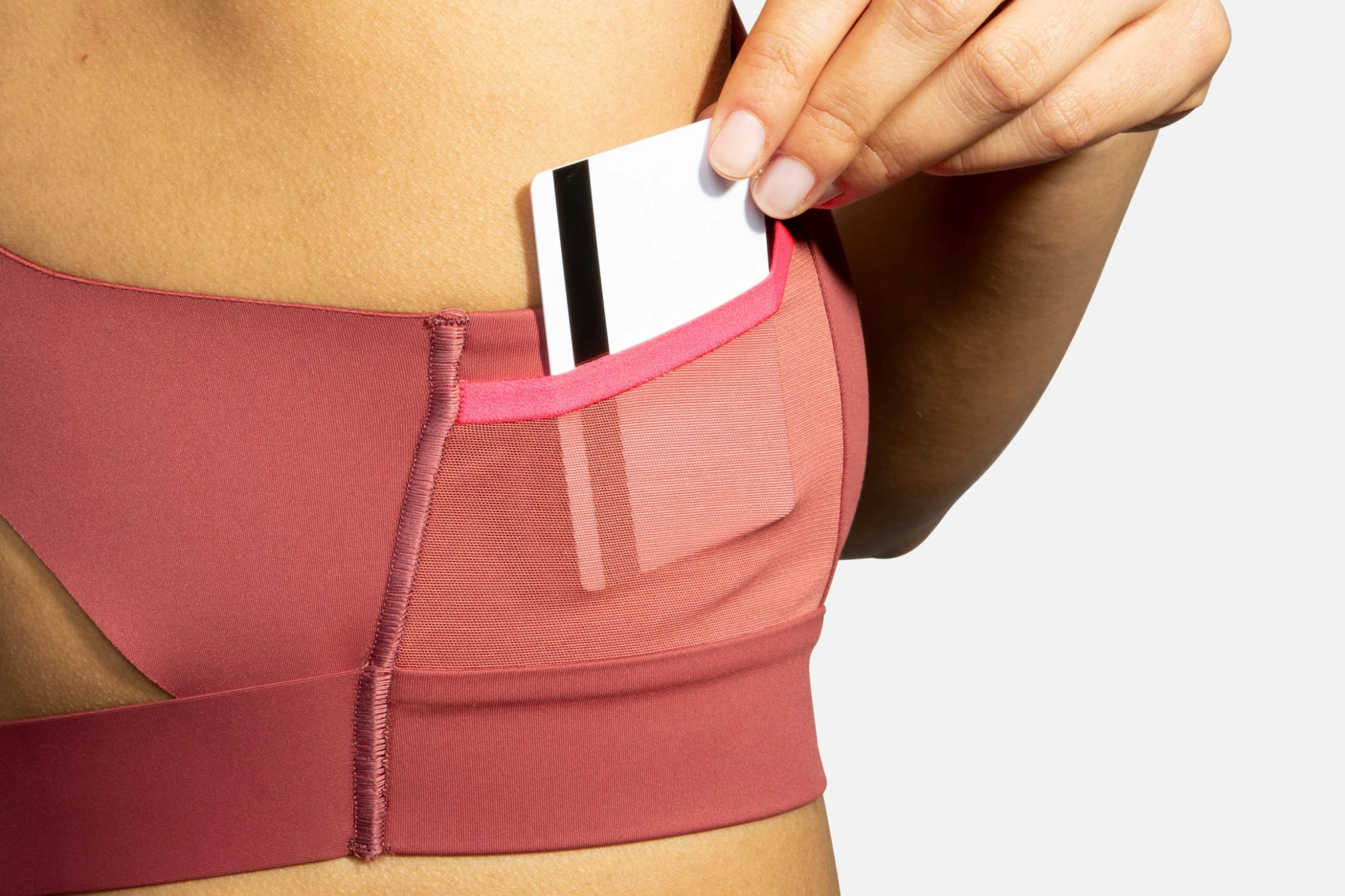 Brooks Women's Drive 3 Pocket Run Bra (350080) Brooks Women's Drive 3 Pocket Run Bra (350080) -Darn Tough Shop 350080 691 D2 Drive 3 Pocket Run Bra scaled