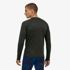 Patagonia Men's Capilene Midweight Crew (44427) 8 Patagonia Men's Capilene Midweight Crew (44427) -Darn Tough Shop 44427 BLK KT2