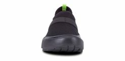 Oofos Unisex OOmg Low 12 Oofos Unisex OOmg Low -Darn Tough Shop 5070BLKBLK shot3 1200x crop center 97b458d7 c600 424e 8f56 f51389d2e1ed