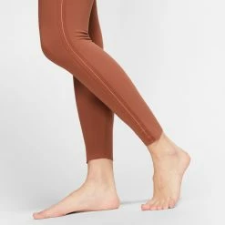 Nike Women's Yoga Luxe 7/8 Tights - Red Bark/Terra Blush (CJ4203-275) -Darn Tough Shop CJ4203 275 PHSYM002