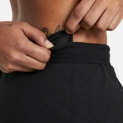 Nike Women's 3" Tempo Luxe Short -Darn Tough Shop CZ9584 010 PHSYM005