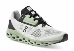 On Running Men's Cloudstratus 10 On Running Men's Cloudstratus -Darn Tough Shop LargeJPEG cloudstratus fw21 white black mw g6 packshot