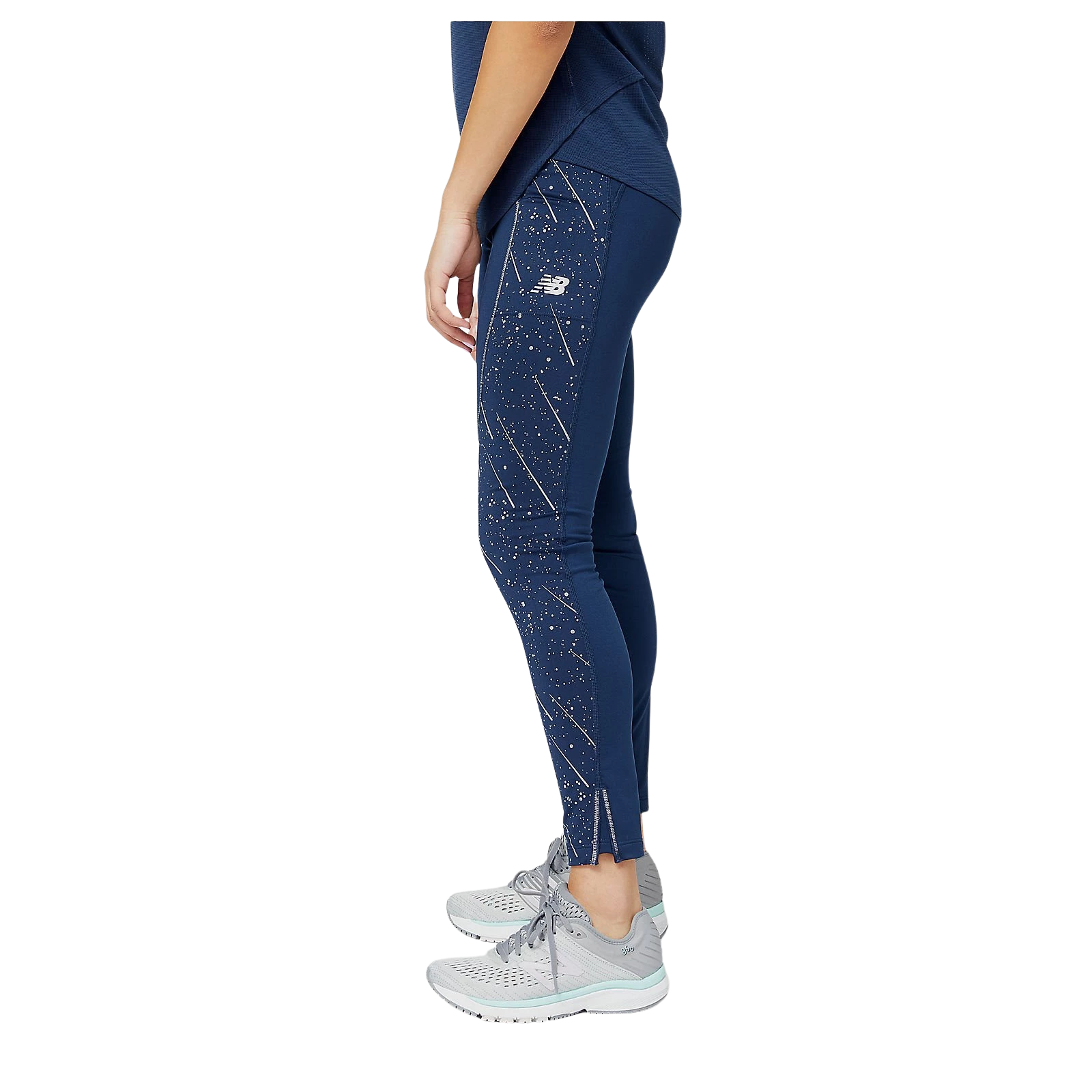 New Balance Women's Reflective Print Impact Run Heat Tight New Balance Women's Reflective Print Impact Run Heat Tight -Darn Tough Shop NewBalanceReflectivePrint 2