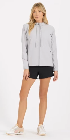 Vuori Women's Outdoor Trainer Shell Jacket -Darn Tough Shop Screenshot2022 08 13165107