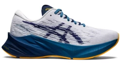 Asics Men's Novablast 3