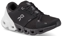 On Running Women's Cloudflyer 4 11 On Running Women's Cloudflyer 4 -Darn Tough Shop SmallPNG 71.98671 cloudflyer 4 fw22 black white w g6