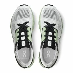 On Running Men's Cloudstratus 11 On Running Men's Cloudstratus -Darn Tough Shop cloudstratus fw21 white black mw g2 packshot