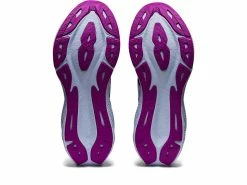 Asics Women's Novablast 3 7 Asics Women's Novablast 3 -Darn Tough Shop ezgif.com gif maker 2022 08 16T092329.486