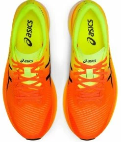 Asics Men's Metaspeed Edge -Darn Tough Shop ezgif.com gif maker 10