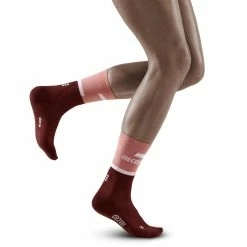 CEP Women's 4.0 Mid Cut Compression Sock (WP2C) -Darn Tough Shop ezgif.com gif maker 10 82c1ddf5 558a 40c3 a018 aeb2c4acc7b0