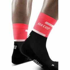 CEP Women's 4.0 Mid Cut Compression Sock (WP2C) -Darn Tough Shop ezgif.com gif maker 14 bc863c8f 666d 404c 8874 a04f0ff395db