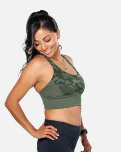 Handful Women's Gametime Sports Bra - (175) 23 Handful Women's Gametime Sports Bra - (175) -Darn Tough Shop ezgif.com gif maker 2 9d3946fb 3bf7 4ea9 a482 d61b1ef8416a