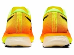 Asics Women's Metaspeed Sky -Darn Tough Shop ezgif.com gif maker 91 b1cc832a 28e2 4857 a489 3756b730ab8a