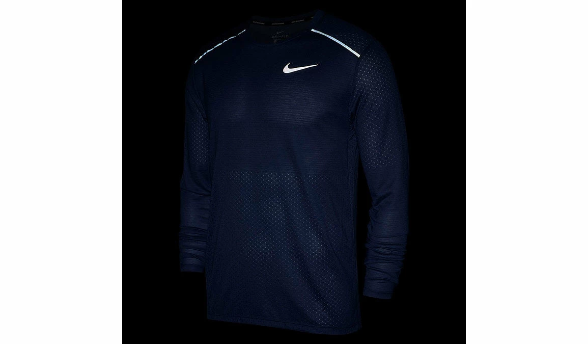 Nike Men's Breathe Rise 365 LS Tee - Sanded Purple (AQ9923-557) Nike Men's Breathe Rise 365 LS Tee - Sanded Purple (AQ9923-557) -Darn Tough Shop mens nike breathe rise 365 top color sanded purplereflective silver size s 609465413314 02.2773