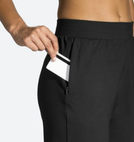 Brooks Women's Momentum Thermal Pant 8 Brooks Women's Momentum Thermal Pant - Image 6