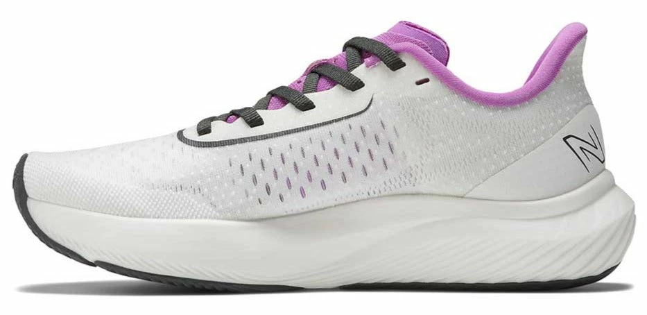 New Balance Women's Fuelcell Rebel V3 5 New Balance Women's Fuelcell Rebel V3 - Image 3