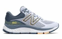 New Balance Women's 840 V5