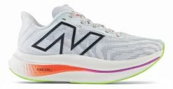 New Balance Women's FuelCell SuperComp Trainer V2