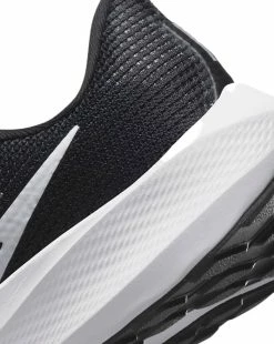 Nike Women's Pegasus 40 13 Nike Women's Pegasus 40 -Darn Tough Shop nike womens pegasus 40 black white
