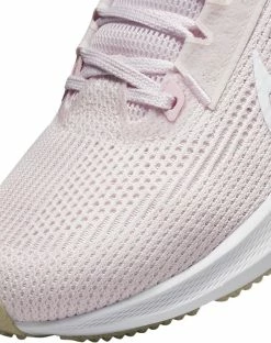 Nike Women's Pegasus 40 13 Nike Women's Pegasus 40 -Darn Tough Shop nike womens pegasus 40 pink white 4