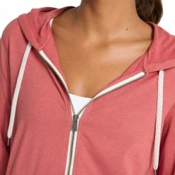 Vuori Women's Halo Performance Hoodie 2.0 -Darn Tough Shop vuori halo performance hoodie lychee heather 4