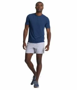 Vuori Men's Kore Short 5" -Darn Tough Shop vuori mens kore short 5 platinum 6