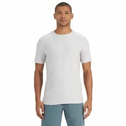 Vuori Men's Strato Tech Tee
