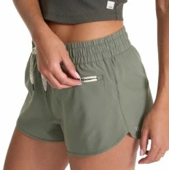 Vuori Women's Clementine Short 2.0 6 Vuori Women's Clementine Short 2.0 -Darn Tough Shop vuori womens clementine shorts 2 pistachio 1